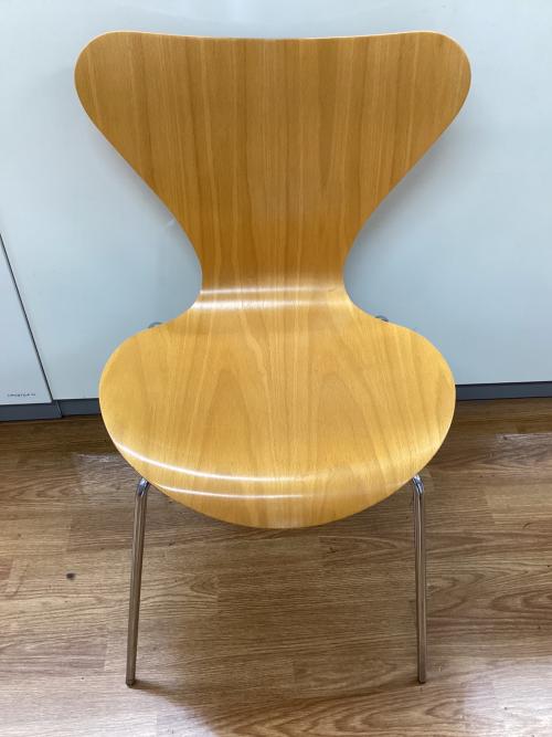 Fritz Hansen (フリッツハンセン) チェア Arne Jacobsen ナチュラル