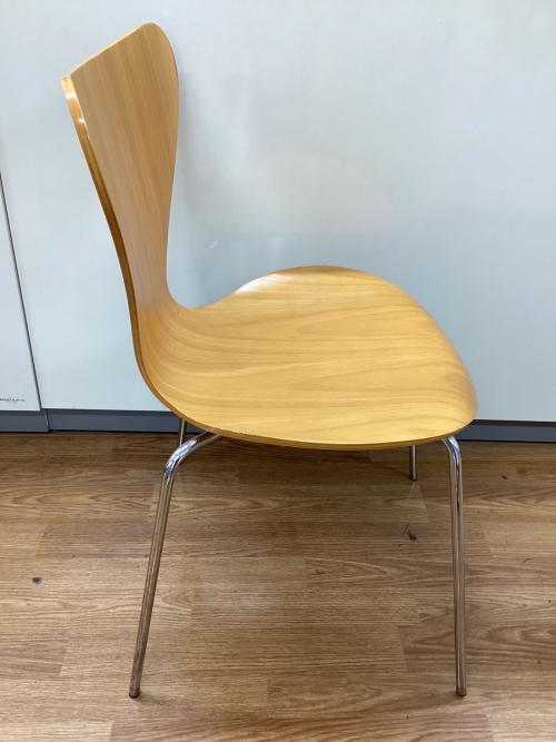 Fritz Hansen (フリッツハンセン) チェア Arne Jacobsen ナチュラル