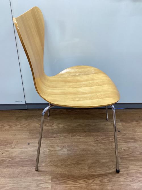 Fritz Hansen (フリッツハンセン) チェア Arne Jacobsen ナチュラル