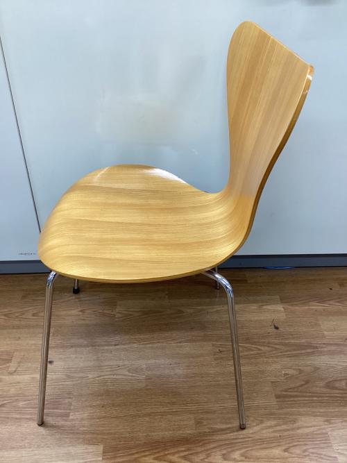Fritz Hansen (フリッツハンセン) チェア Arne Jacobsen ナチュラル