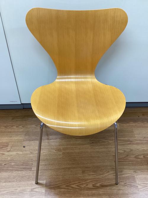Fritz Hansen (フリッツハンセン) チェア Arne Jacobsen ナチュラル