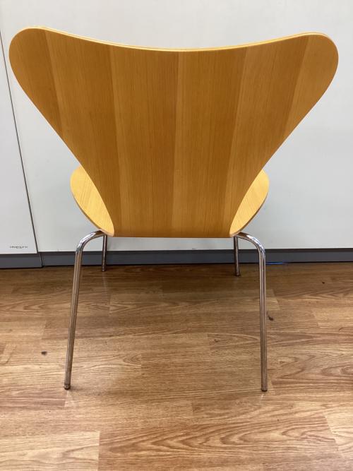 Fritz Hansen (フリッツハンセン) チェア Arne Jacobsen ナチュラル