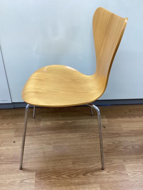 Fritz Hansen (フリッツハンセン) チェア Arne Jacobsen ナチュラル