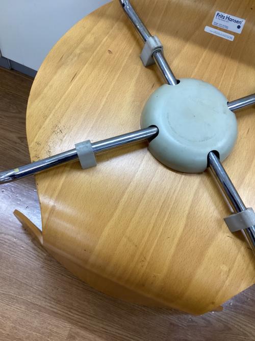 Fritz Hansen (フリッツハンセン) チェア Arne Jacobsen ナチュラル