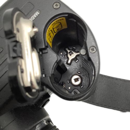 Nikon (ニコン) フィルムカメラ F80 通電確認のみ