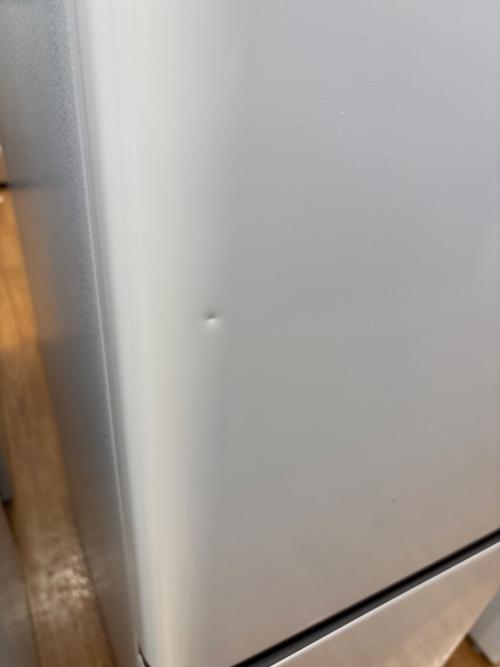 Hisense (ハイセンス) 2ドア冷蔵庫 HR-D13E4W 2024年製 54 135L