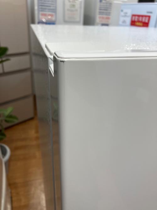Hisense (ハイセンス) 2ドア冷蔵庫 HR-D1701W 2024年製 175L