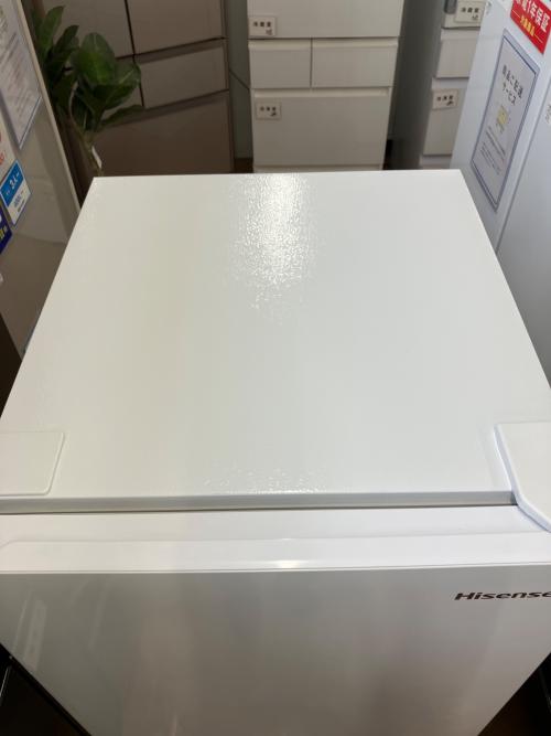 Hisense (ハイセンス) 2ドア冷蔵庫 HR-D1701W 2024年製 175L