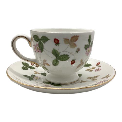 Wedgwood (ウェッジウッド) カップ&ソーサー ホワイト/花柄・ストロベリー柄 ワイルドストロベリー