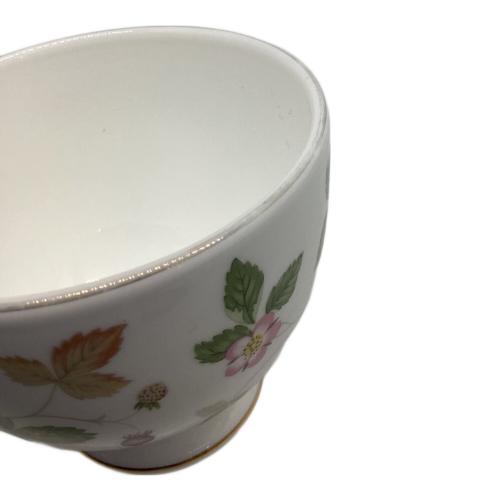 Wedgwood (ウェッジウッド) カップ&ソーサー ホワイト/花柄・ストロベリー柄 ワイルドストロベリー