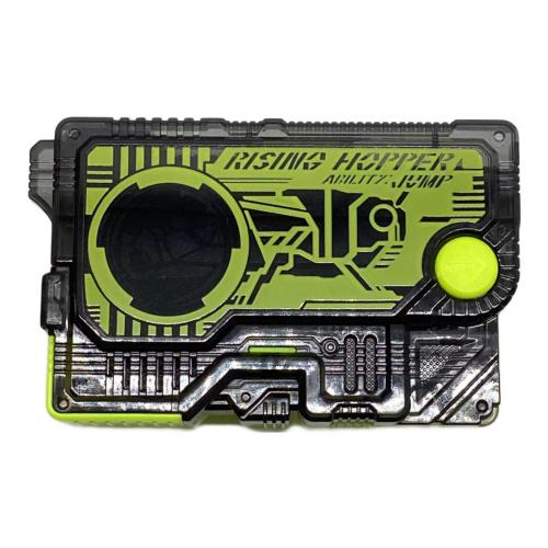 仮面ライダーゼロワン (カメンライダーゼロワン) SUPER BEST 変身ベルト DX飛電ゼロワンドライバー 仮面ライダー