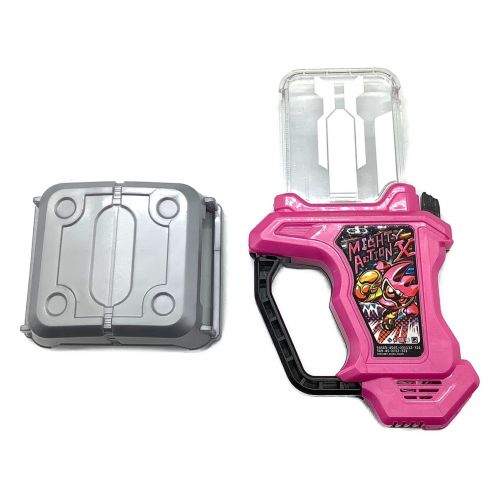 仮面ライダーエグゼイド (エグゼイド) 仮面ライダー 箱付・中古品 DX 