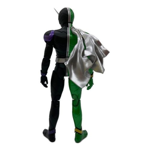 BANDAI S.H.Figuarts 仮面ライダーW サイクロンジョーカー （真骨頂製法）