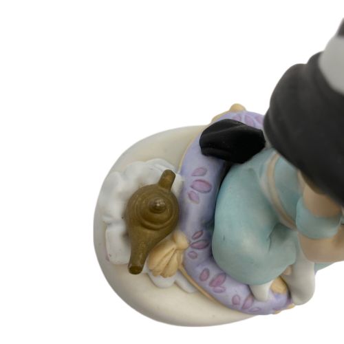 Precious moments (プレシャス・モーメンツ) フィギュリン キズ