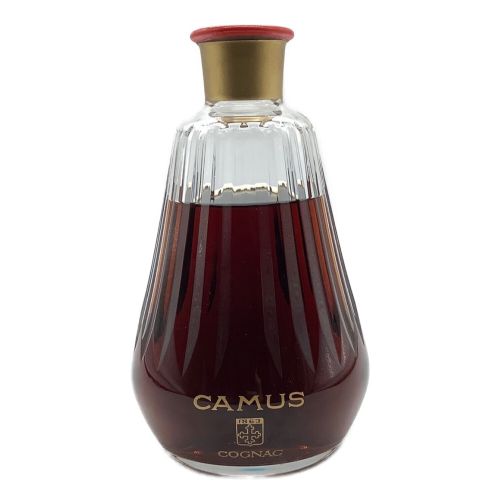 カミュ (CAMUS) コニャック ※目減り・箱劣化有 700ml 箱・替栓付