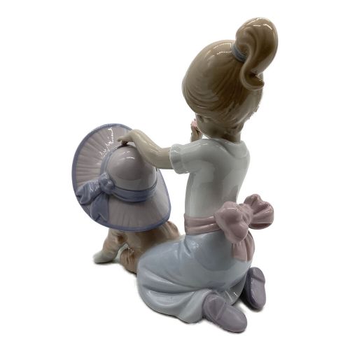 LLADRO (リヤドロ) フィギュリン No.6862 おめかししようね 本体のみ