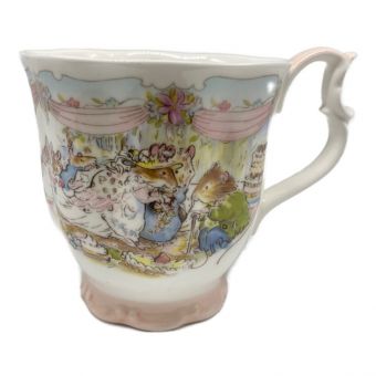 ROYAL DOULTON (ロイヤルドルトン) マグカップ ブランブリーヘッジウエディング