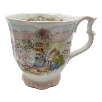 ROYAL DOULTON (ロイヤルドルトン) マグカップ ブランブリーヘッジウエディング 単品