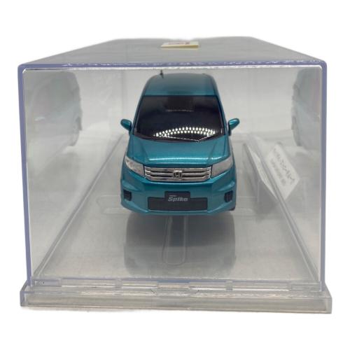 HONDA (ホンダ) モデルカー クールターコイズ・メタリック FREED Spike