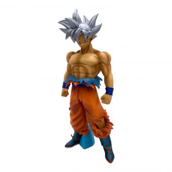 ドラゴンボール BATTLE OF WORLD With DRAGONBALL LEGENDS 孫悟空（身勝手の極意）フィギュア 一番くじ