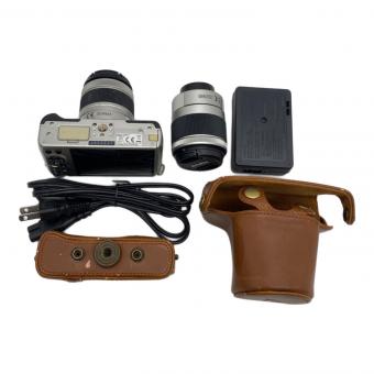 PENTAX (ペンタックス) デジタル一眼レフカメラ レンズ付き Q10 -