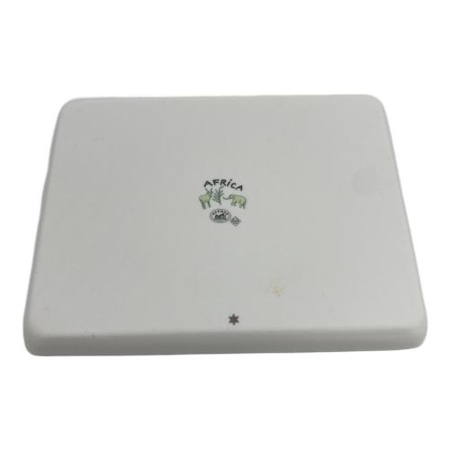 HERMES (エルメス) スクエアプレート グリーン アフリカ