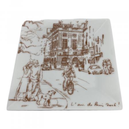 c*k様 HERMES エルメス スクエア プレート バンドリエール柄 陶器トレ 楽天市場】【新品】 エルメス 食器 スクエアプレート トレー PM