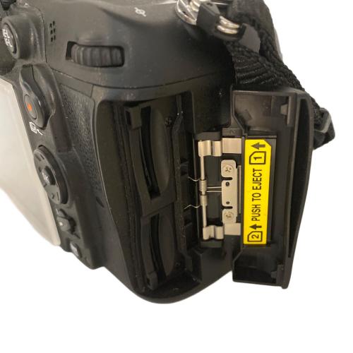 Nikon (ニコン) デジタル一眼レフカメラ NKR-D7000