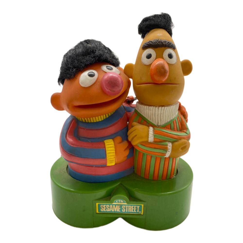SESAME STREET (セサミストリート) バート アーニー フィギュア ラジオ