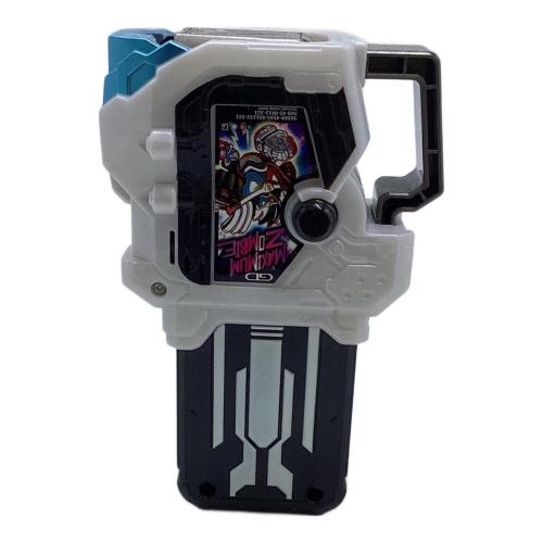 仮面ラーダーアウトサイダーズ DXハイパー不滅ガシャット＆マキシマムゾンビガシャット 仮面ライダー