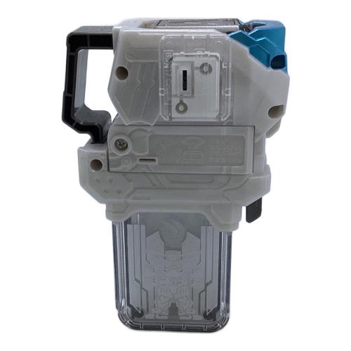 仮面ラーダーアウトサイダーズ DXハイパー不滅ガシャット＆マキシマムゾンビガシャット 仮面ライダー