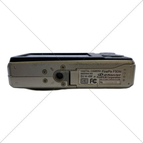 FUJIFILM (フジフィルム) コンパクトデジタルカメラ F50fd FinePix