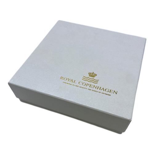 ROYAL COPENHAGEN (ロイヤル・コペンハーゲン) ケーキディッシュ ブルーフルーテッド・フルレース