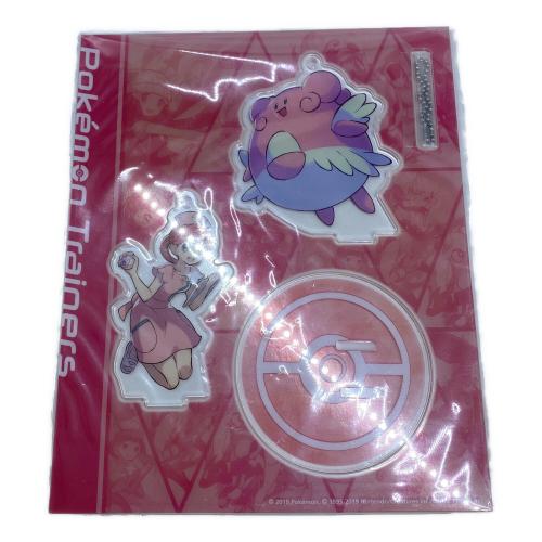 Pokemon Center (ポケモンセンター) ポケモンセンターのお姉さん＆ハピナス アクリルスタンドキーホルダー Pokemon Trainers 「ポケットモンスター」 ポケモンセンター限定 ポケモングッズ