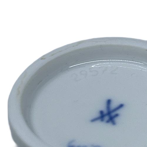 Meissen (マイセン) カップ&ソーサー カップ裏面スレ有 波の戯れホワイト