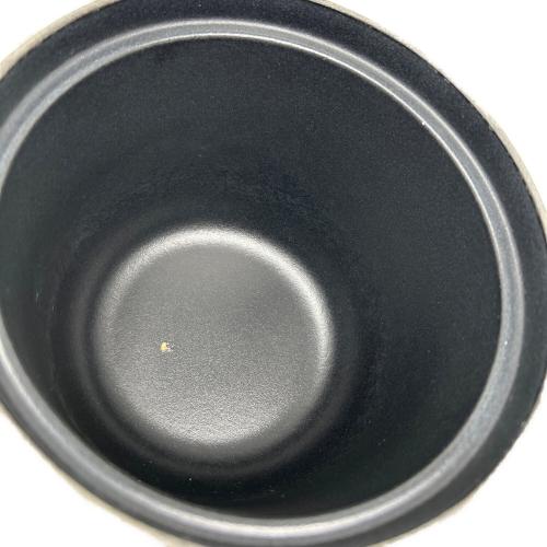 LE CREUSET (ルクルーゼ) ココットエブリィ18 ベージュ キズ