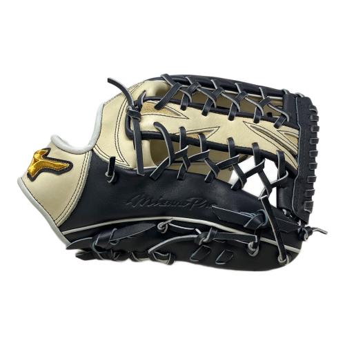 ミズノプロ軟式　WBC 優勝記念 近藤モデル MIZUNO (ミズノ) 軟式グローブ ベージュ×ブラック WBC 優勝記念