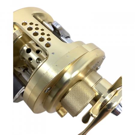 SHIMANO (シマノ) リール CALCUTTA CONQUEST100｜トレファクONLINE