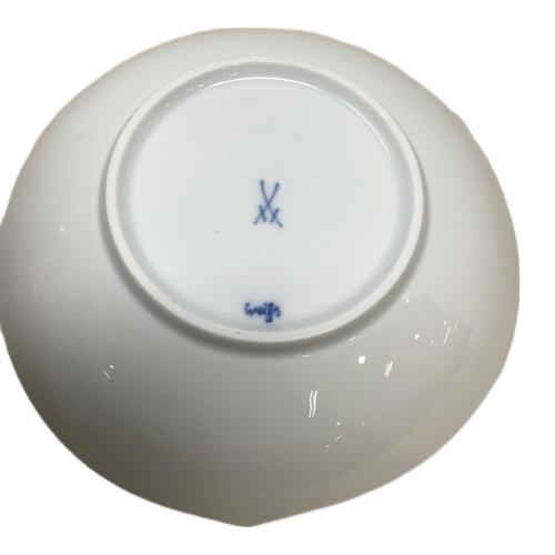 Meissen (マイセン) カップ&ソーサー 波の戯れホワイト