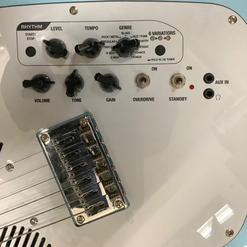 VOX (ヴォックス) APACHE-2 アンプ内蔵ギター @