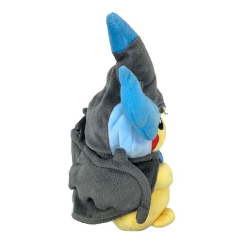 Pokemon Center (ポケモンセンター) メガリザードンXのポンチョを着たピカチュウ ポケモングッズ J1615 2015 ※ヨゴレ有  @