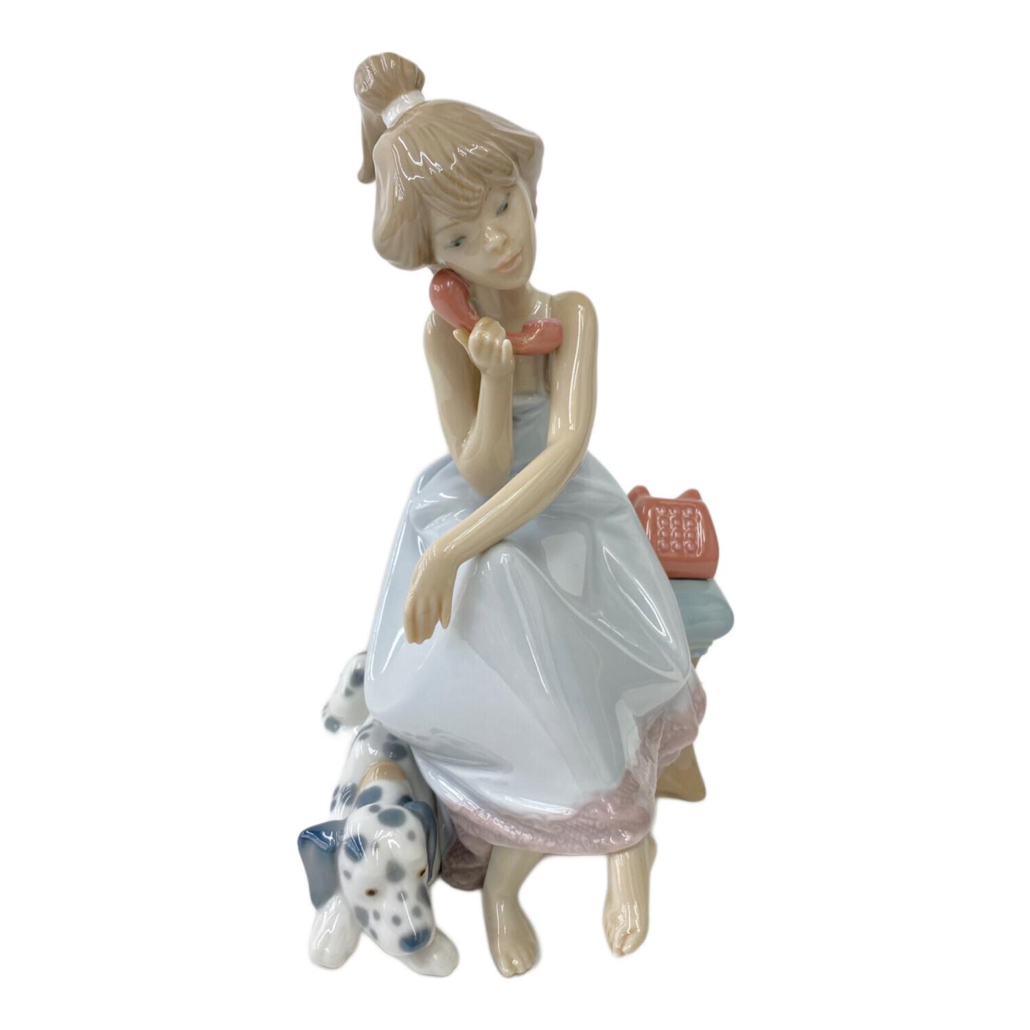 リヤドロ 大事な電話 フィギュリン LLADRO (リヤドロ) フィギュリン