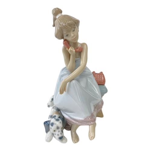 LLADRO (リヤドロ) フィギュリン 大事な電話
