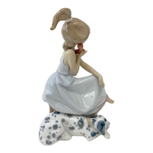 LLADRO (リヤドロ) フィギュリン 大事な電話