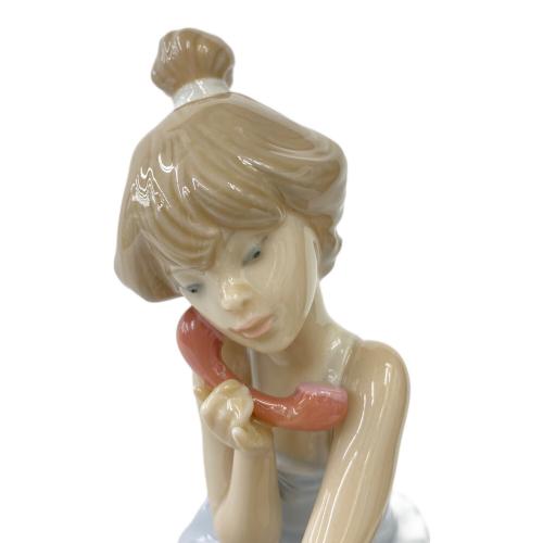 LLADRO (リヤドロ) フィギュリン 大事な電話
