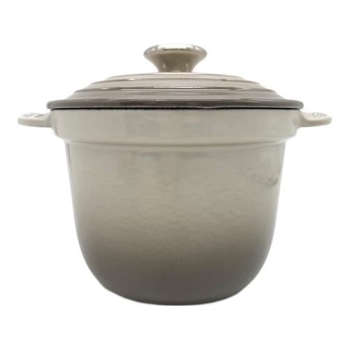 LE CREUSET ル・クルーゼ エブリィ・ココット　ベージュ LE CREUSET (ルクルーゼ) ココット・エブリィ 18 18cm フリント