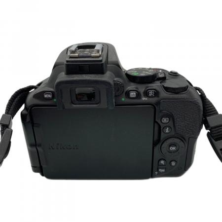 Nikon (ニコン) デジタル一眼レフカメラ キズ有 D5600 2478万画素(総