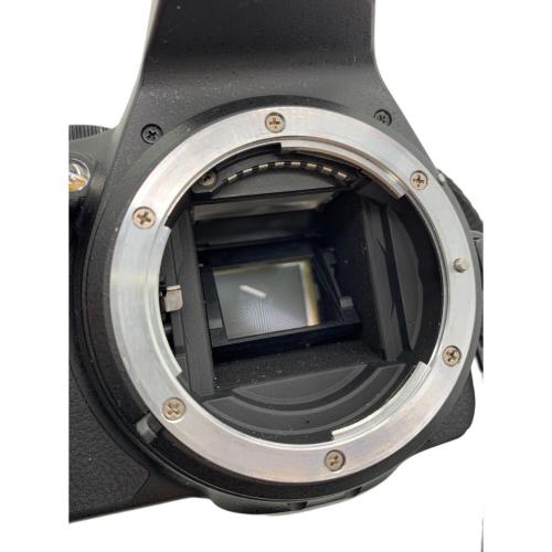 Nikon (ニコン) デジタル一眼レフカメラ キズ有 D5600 2478万画素(総画素) 2416万画素(有効画素) APS-C 専用電池 2023753