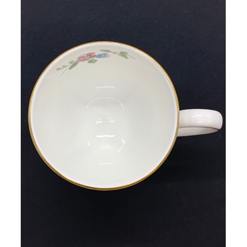 Wedgwood (ウェッジウッド) フッティドマグカップ グレイス