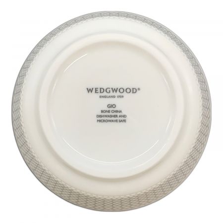 Wedgwood (ウェッジウッド) GIO 23cmプレート2個・11cmボウル2個